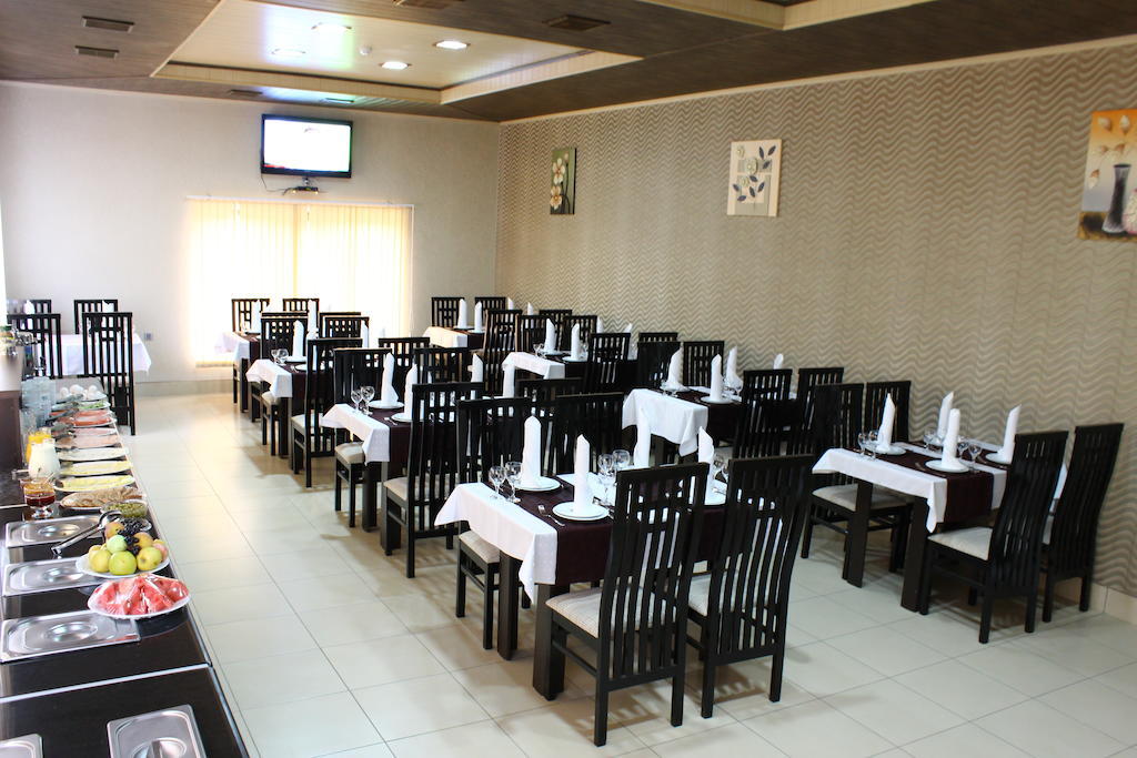 伊萨姆Spa酒店 Şǝki 外观 照片